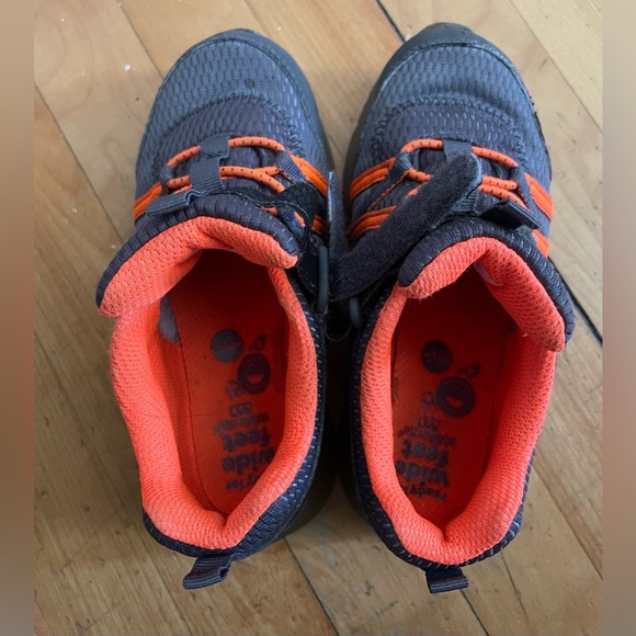 Stride rite light up shoes! - Picture 3 of 5